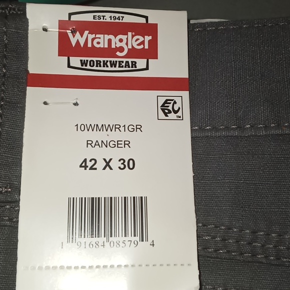 Wranglers  Men's workweek  NWT gray pants - Picture 4 of 4